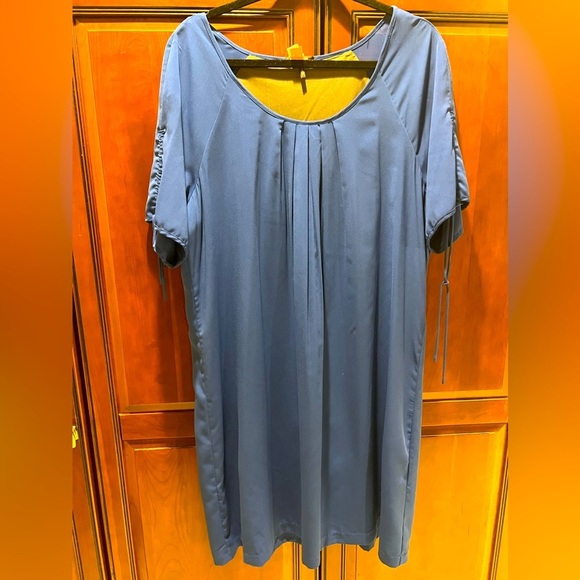Daisy Fuentes Dresses & Skirts - NWT Daisy Fuentes Solid Blue Casual Dress - XL